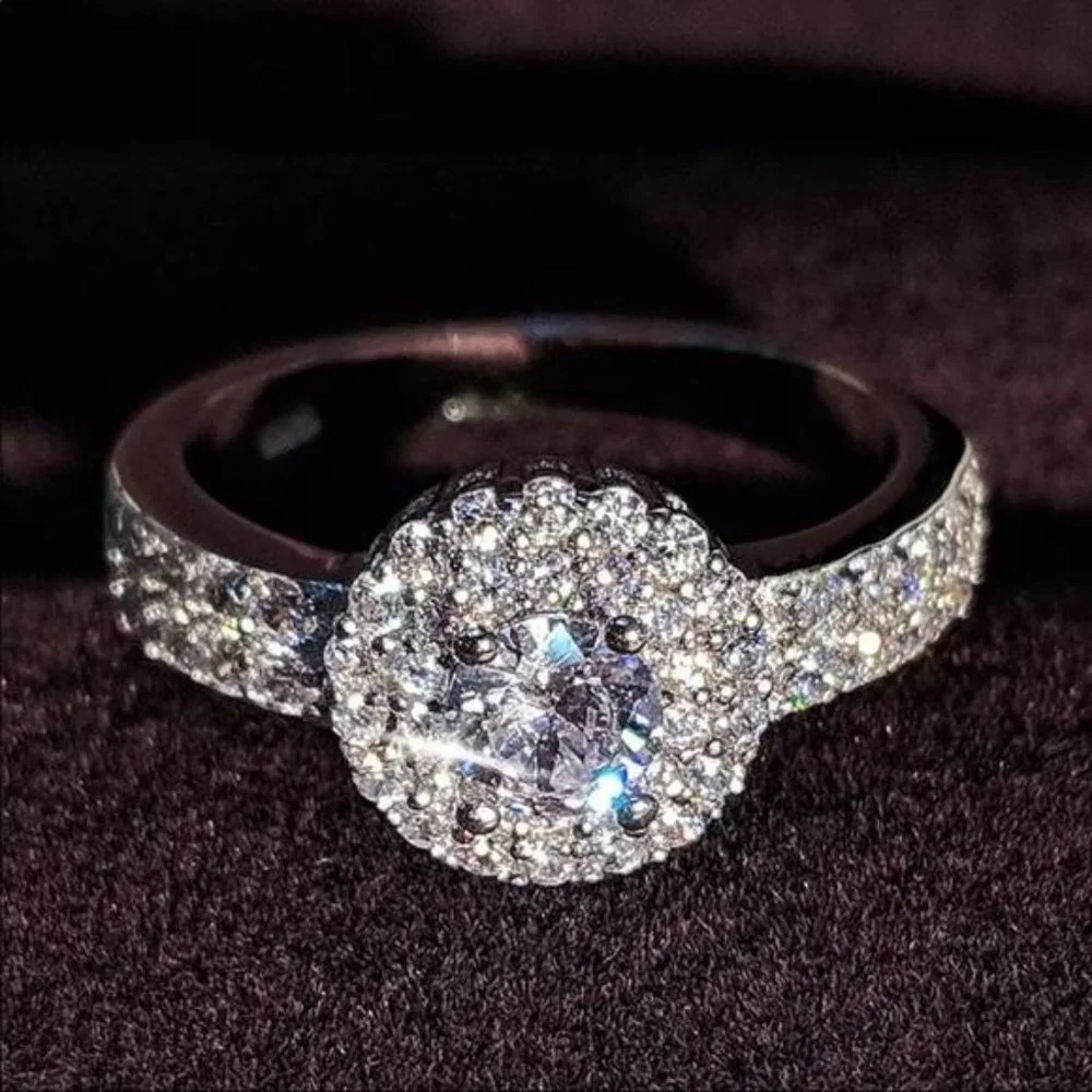 NEW 925 STERLING SILVER DIAMOND HALO RING, CUTE RING, SHINY RING. - Picture 3 of 6